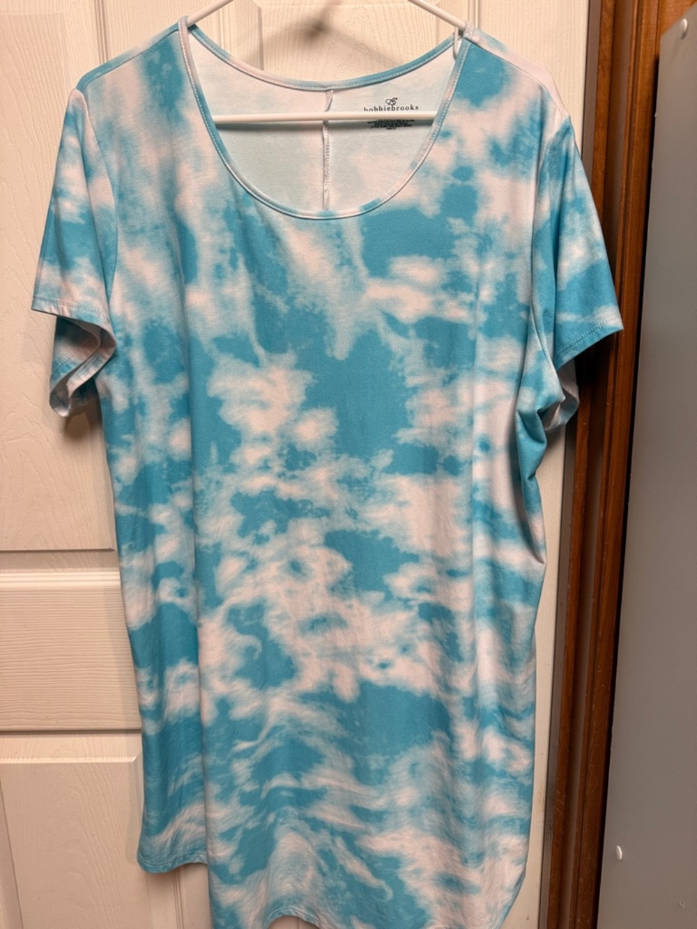 Bobbie Brooks Blue and White Tie-Dye Scoop Neck Tee